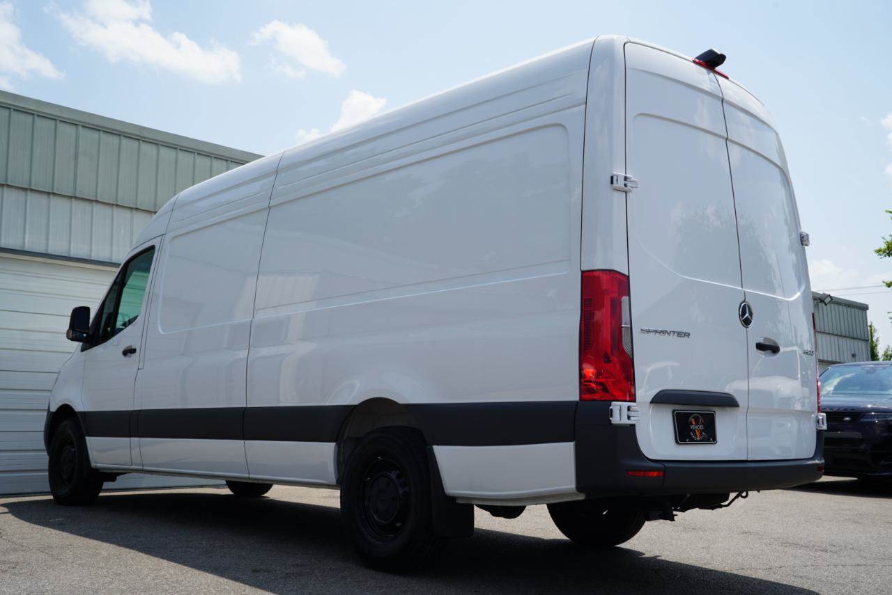 Used 2025 Mercedes-Benz Sprinter 2500 image 7