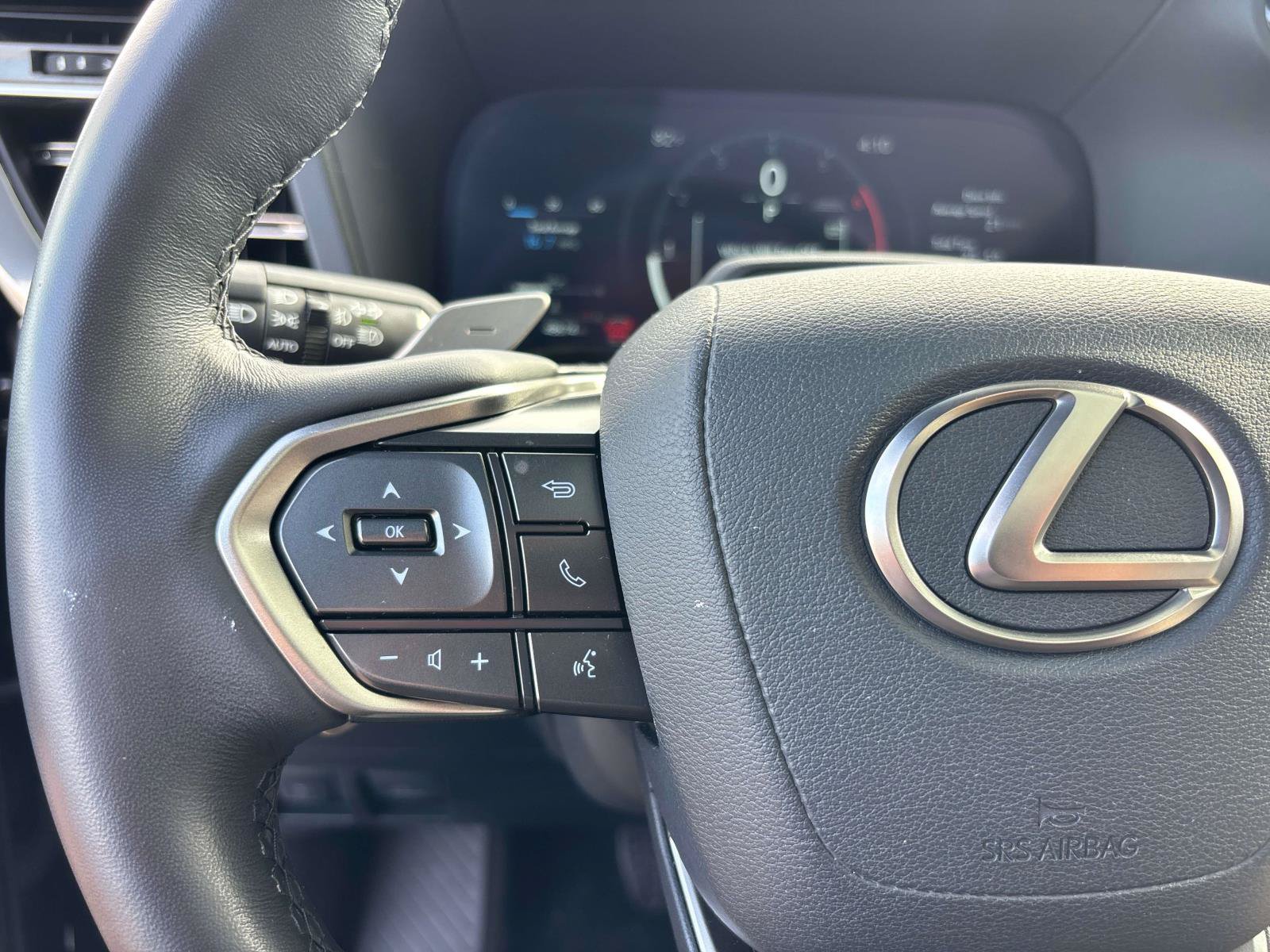 Used 2024 Lexus GX 550 w/ Accessory Package (Z1) AWD/4WD image 21