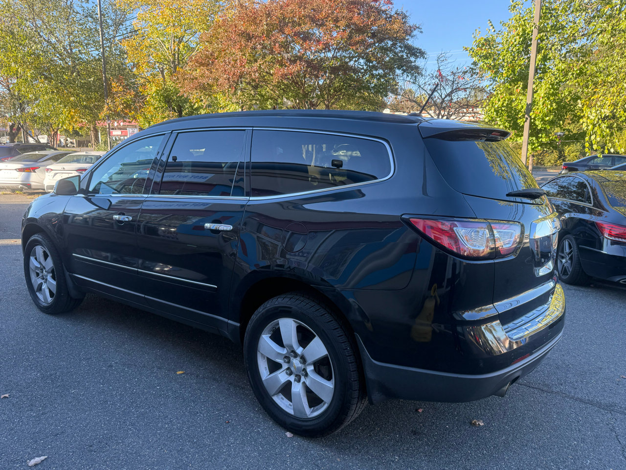 Used 2014 Chevrolet Traverse LTZ w/ LPO, 'HIT The Road' Package image 6