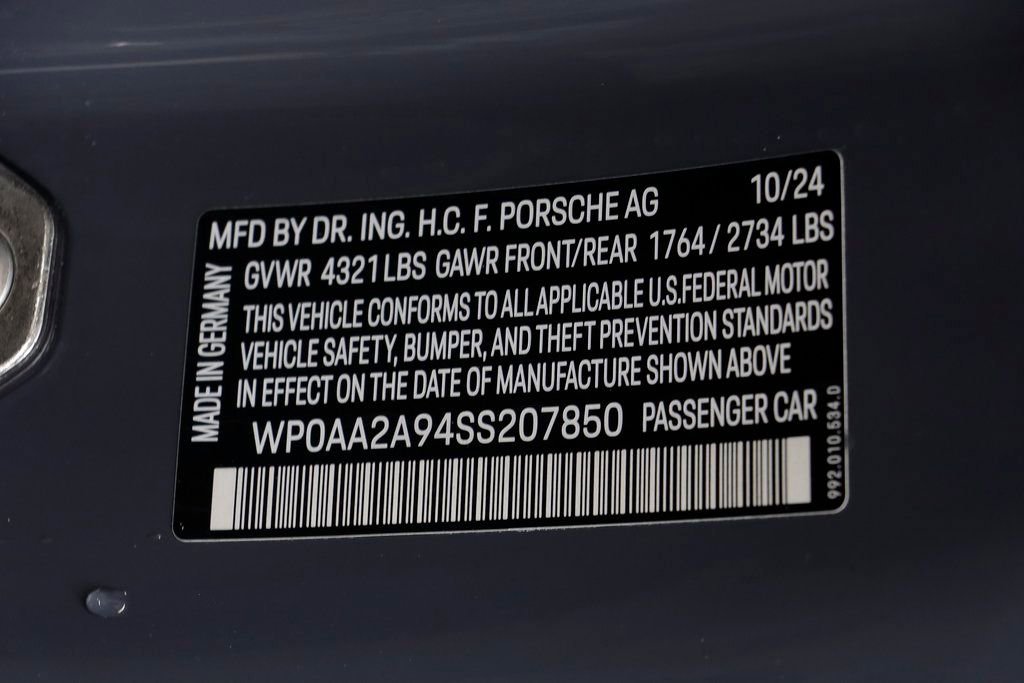 Used 2025 Porsche 911 Carrera image 30