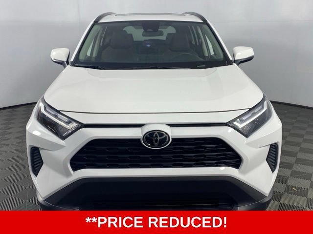 Used 2024 Toyota RAV4 XLE w/ Convenience Package FWD video 2