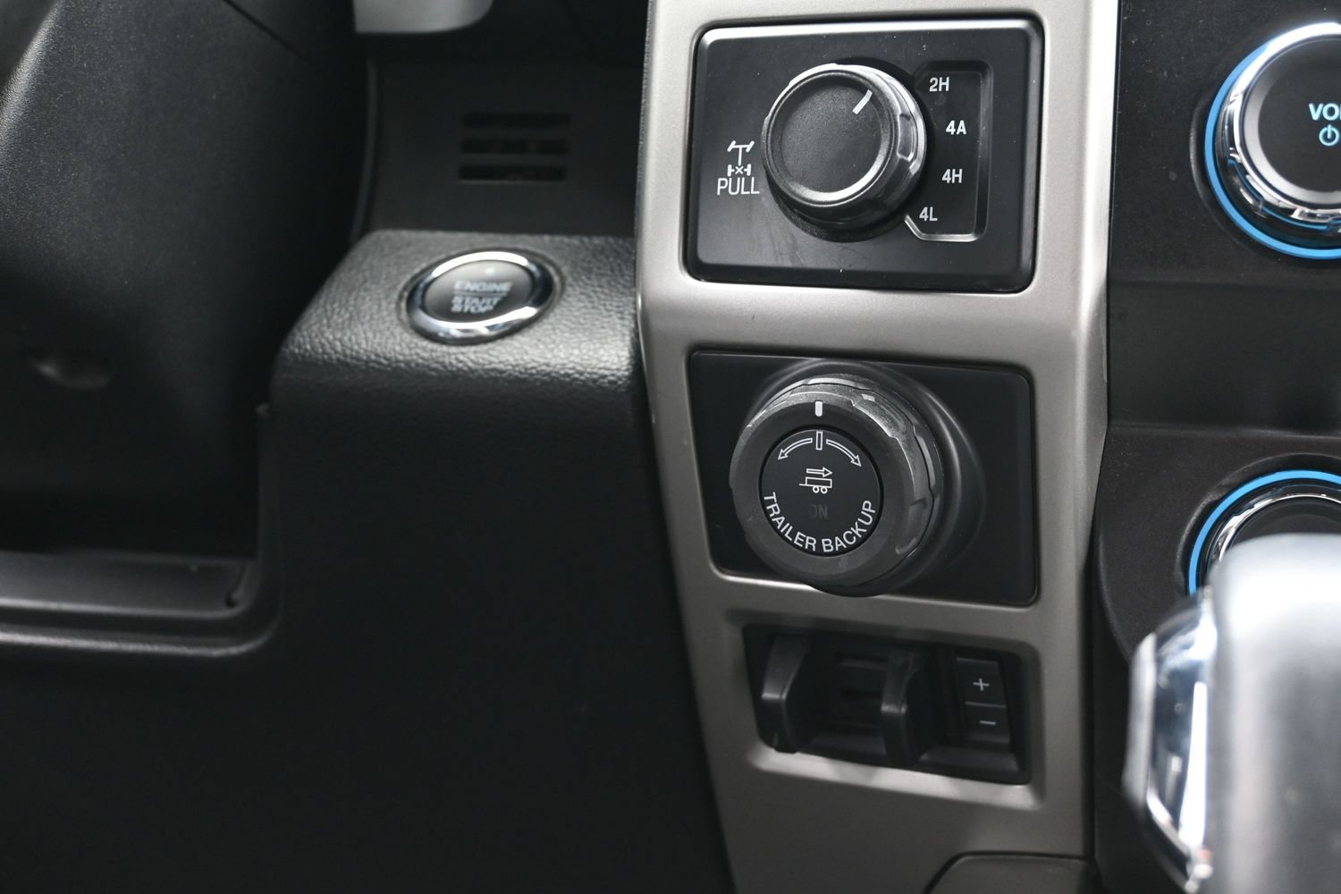 Used 2019 Ford F150 Lariat w/ Trailer Tow Package AWD/4WD image 38