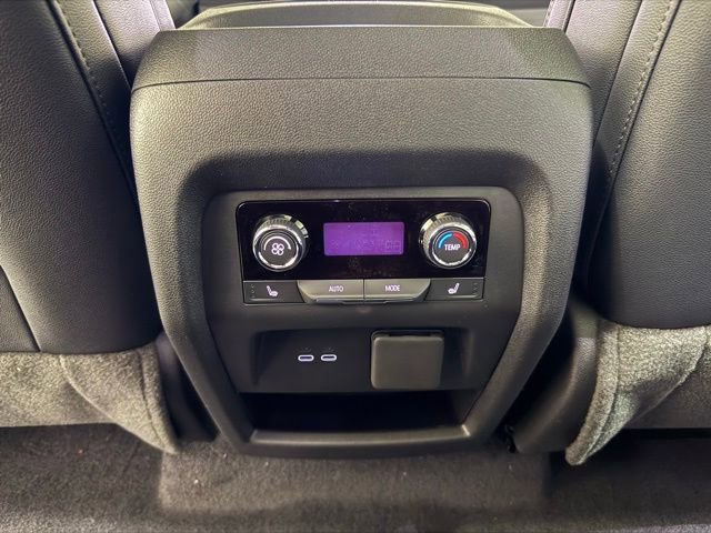 New 2026 Chevrolet Traverse High Country image 29