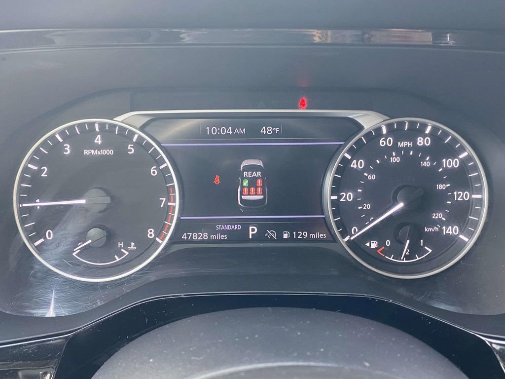 Used 2024 Nissan Pathfinder SV w/ SV Premium Package image 25