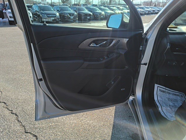 Used 2022 Chevrolet Traverse Premier image 10