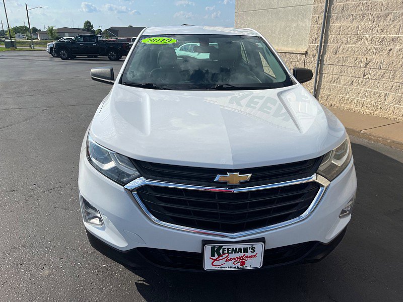 Used 2019 Chevrolet Equinox LS image 3