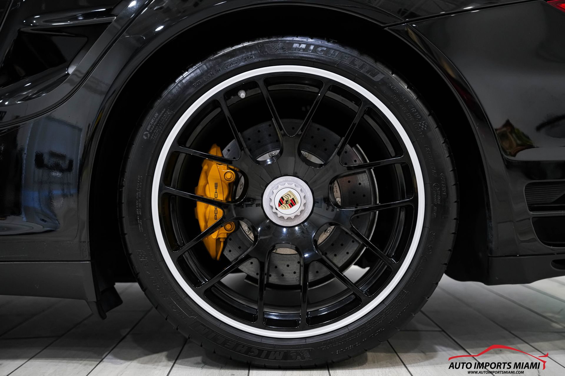 Used 2012 Porsche 911 Turbo S image 91