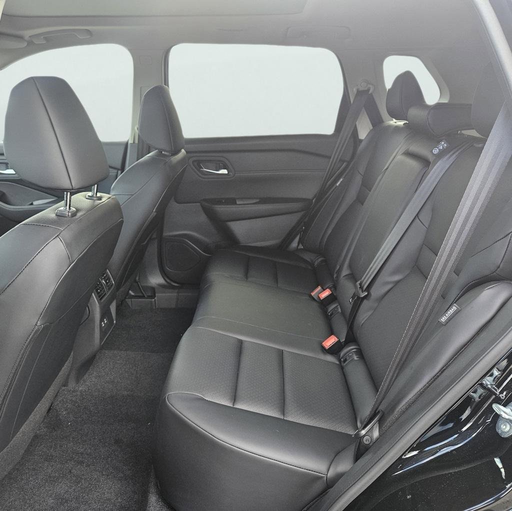 New 2026 Nissan Rogue SV w/ SV Premium Package image 16