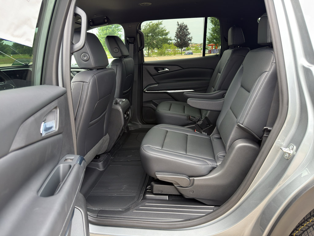 New 2026 Chevrolet Traverse LT w/ Driver Confidence Package FWD image 37