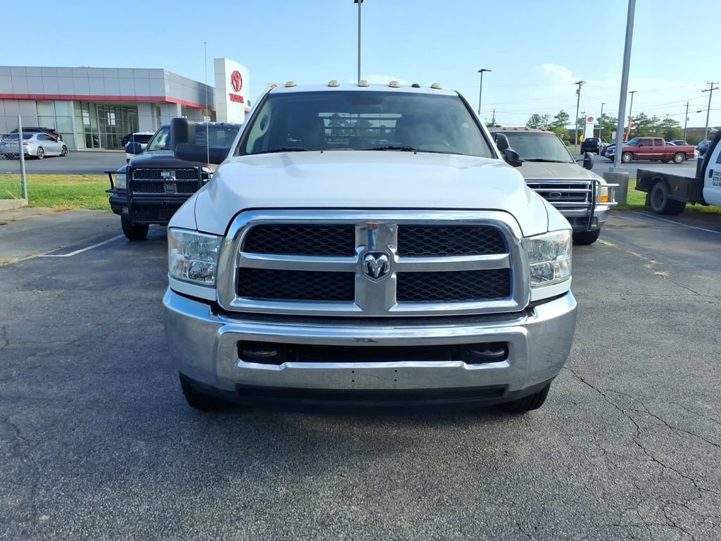 Used 2018 RAM 3500 Tradesman w/ Chrome Appearance Group AWD/4WD image 2