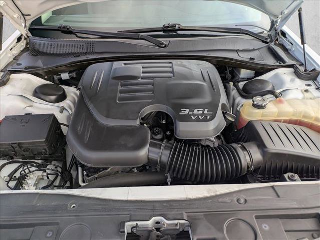 Used 2020 Chrysler 300 Touring image 21