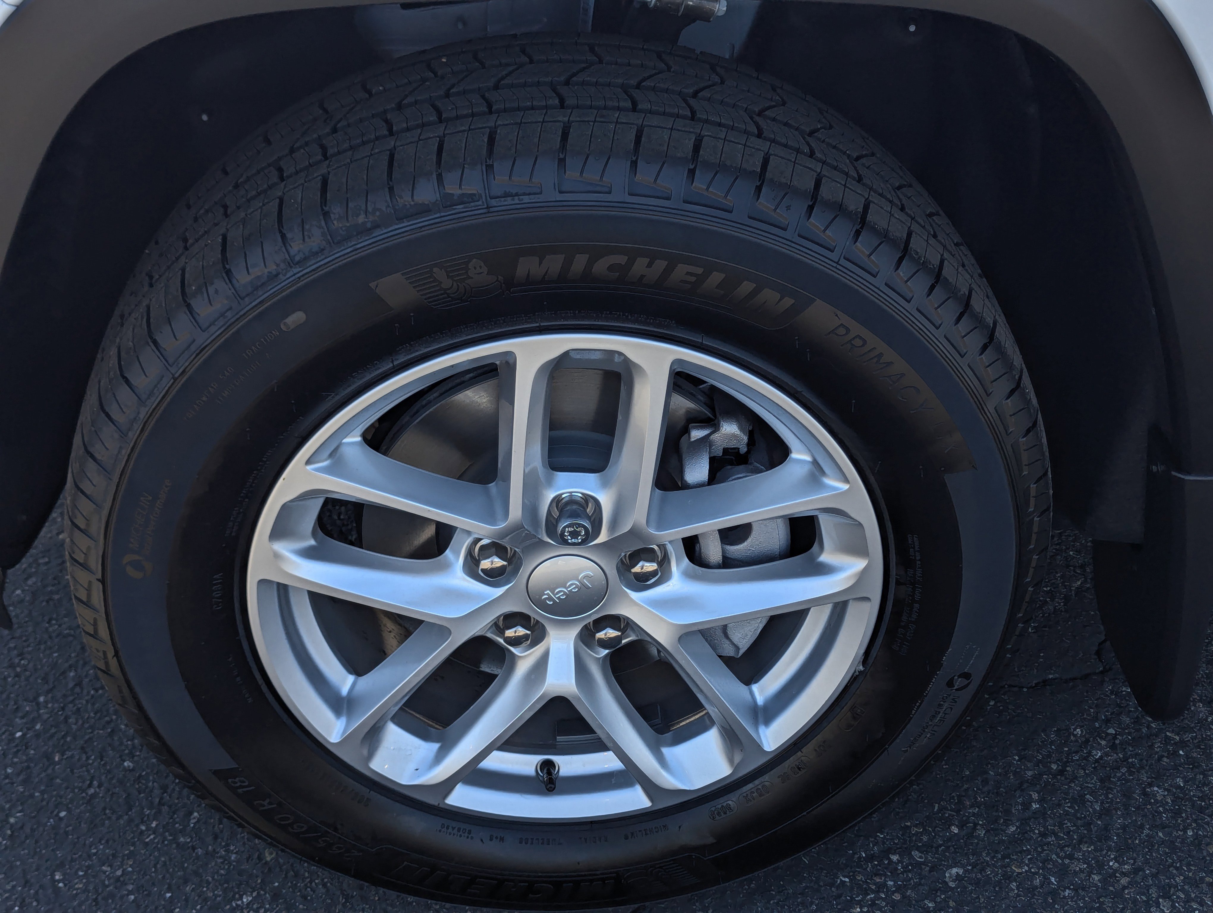 New 2025 Jeep Grand Cherokee Laredo X w/ Luxury Tech Group I image 7