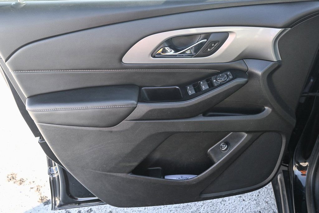 Used 2019 Chevrolet Traverse LT image 20