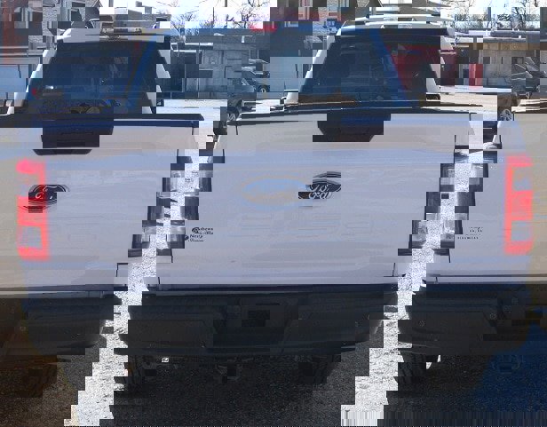 Used 2021 Ford F150 XL w/ Equipment Group 101A High RWD image 4