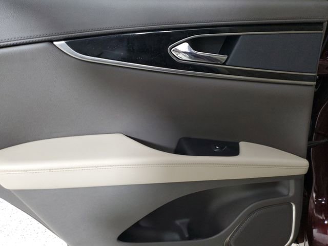 Used 2023 Lincoln Nautilus FWD w/ Premium Package image 10