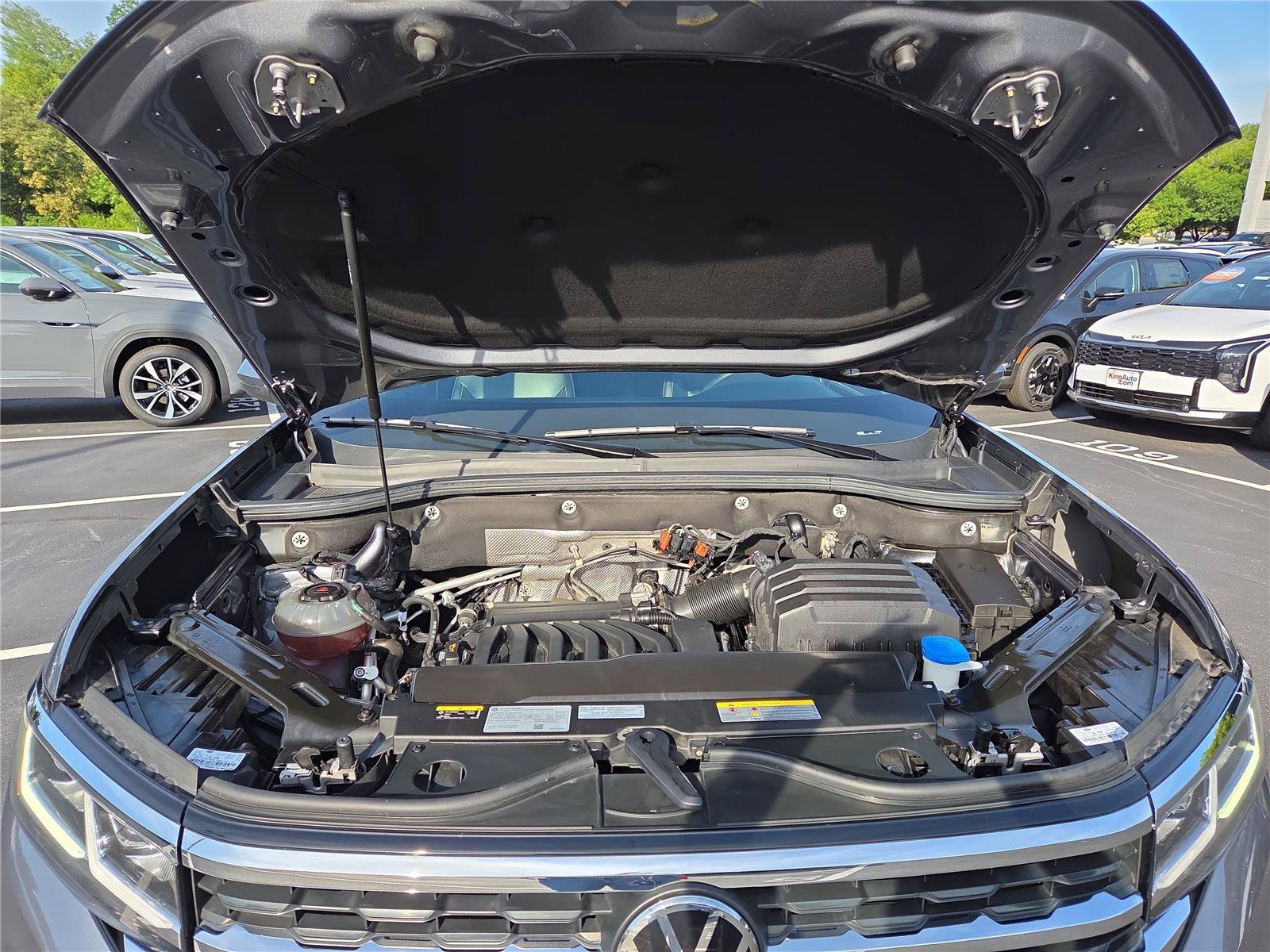 Certified 2023 Volkswagen Atlas SE AWD/4WD image 10