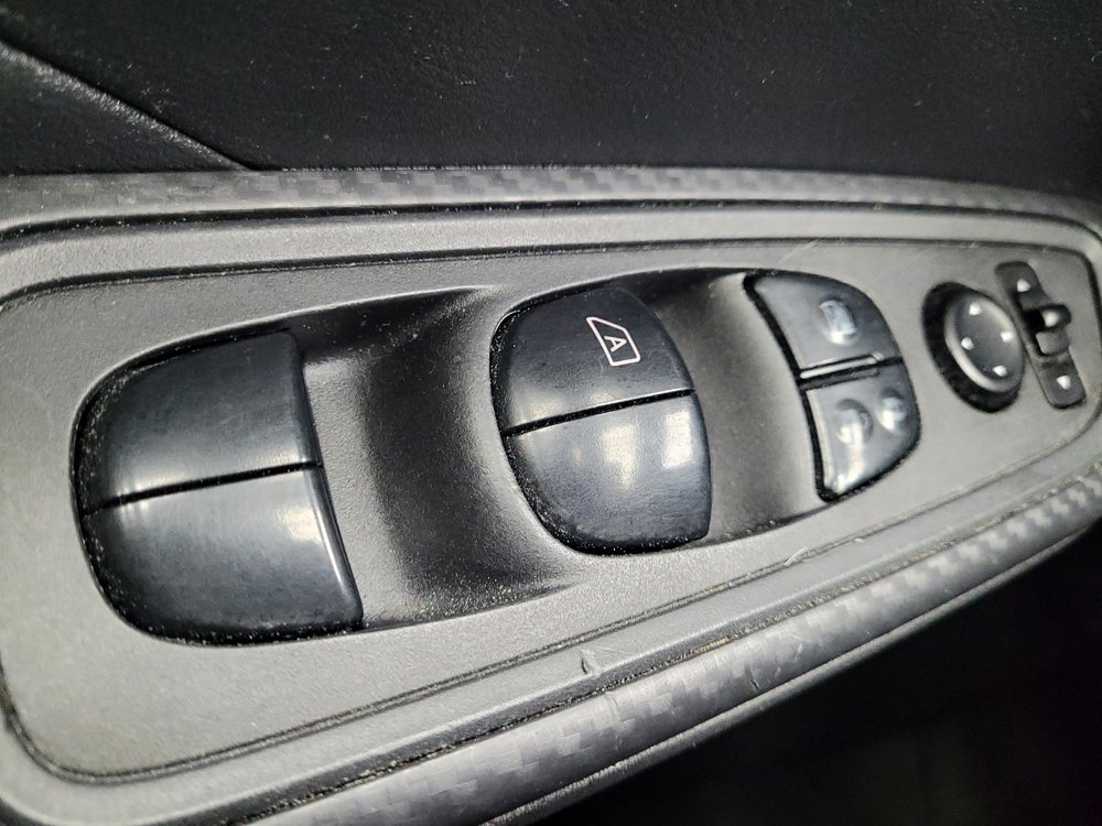 Used 2020 Nissan Versa S image 27