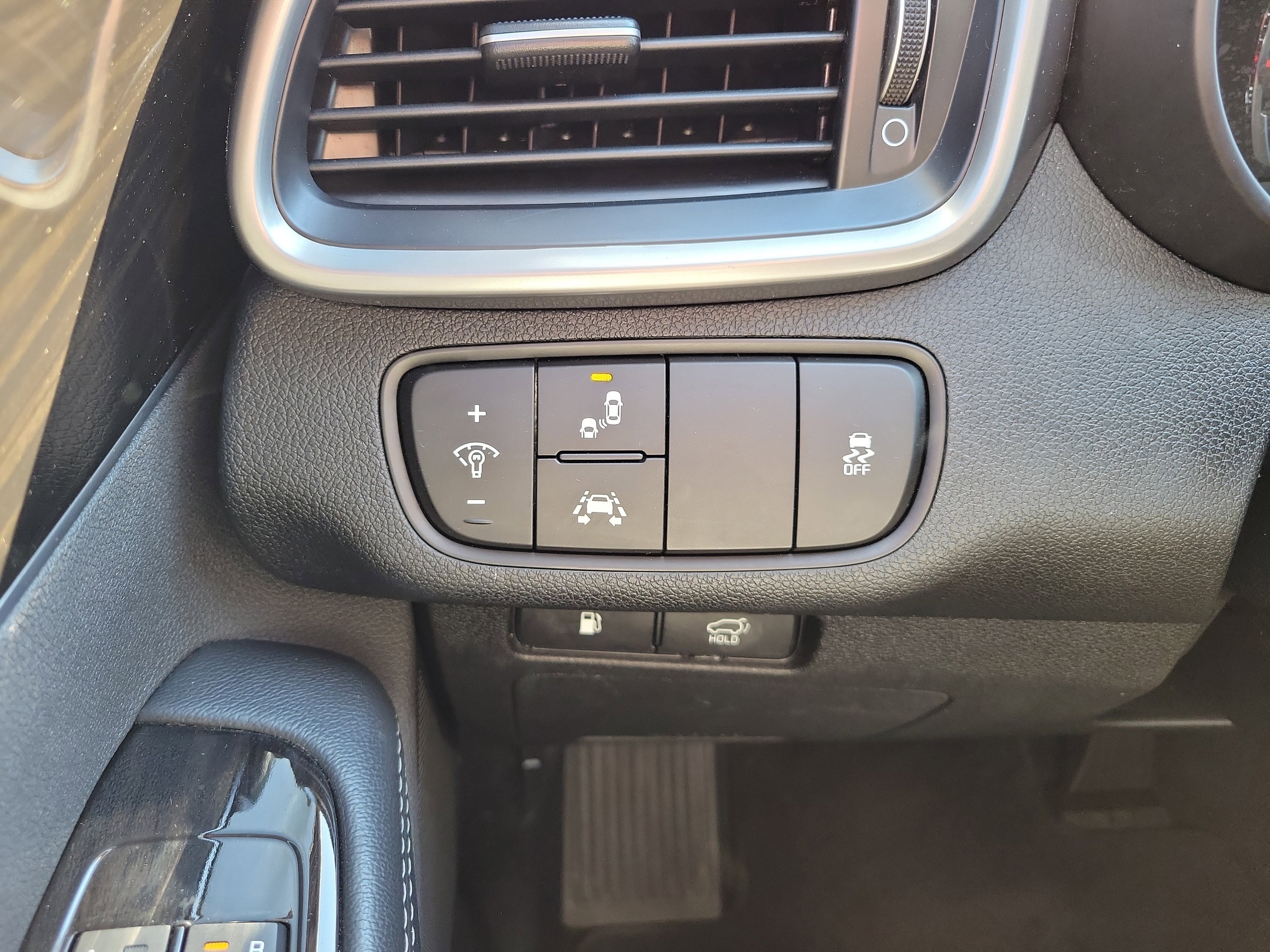 Used 2019 Kia Sorento EX image 26