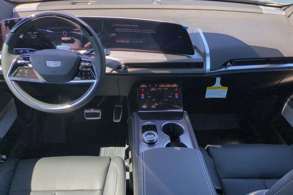 New 2026 Cadillac Vistiq Luxury w/ LPO, Floor Liner Package AWD/4WD image 13