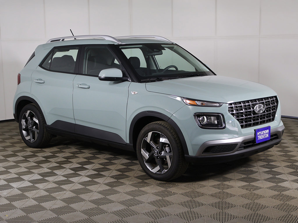 Certified 2026 Hyundai Venue SEL FWD image 41