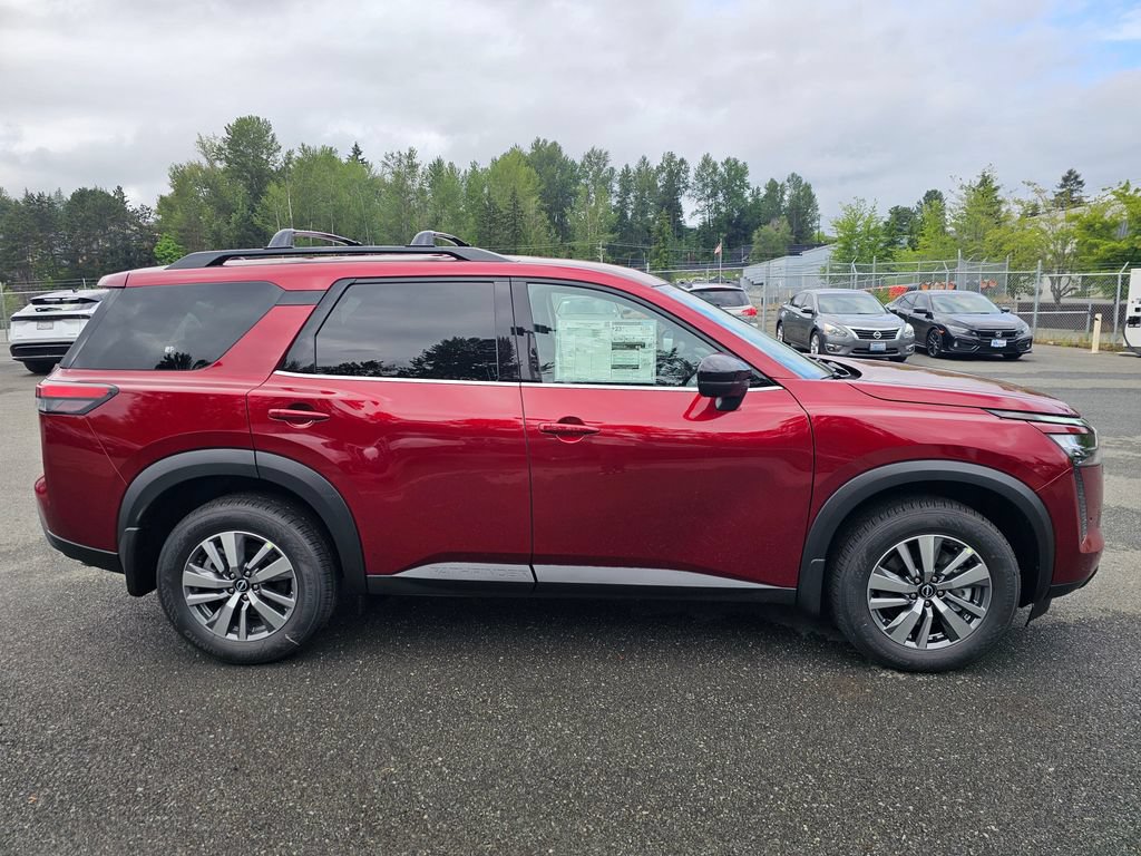 New 2026 Nissan Pathfinder SL AWD/4WD image 4