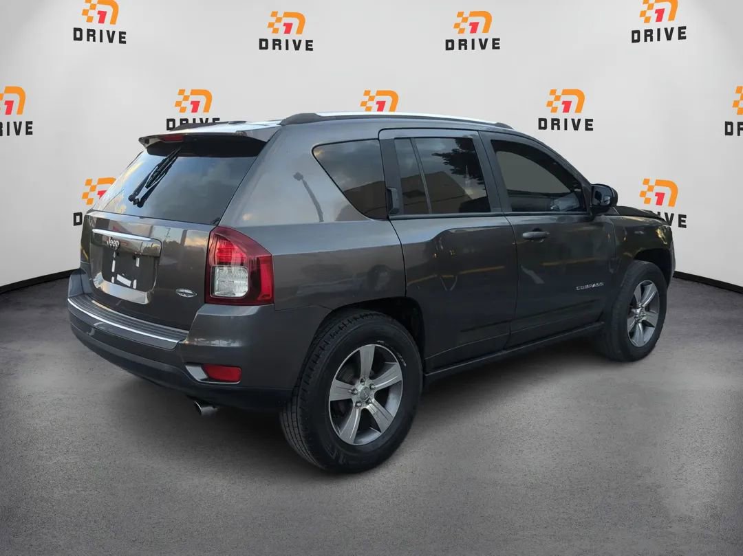 Used 2016 Jeep Compass High Altitude image 5