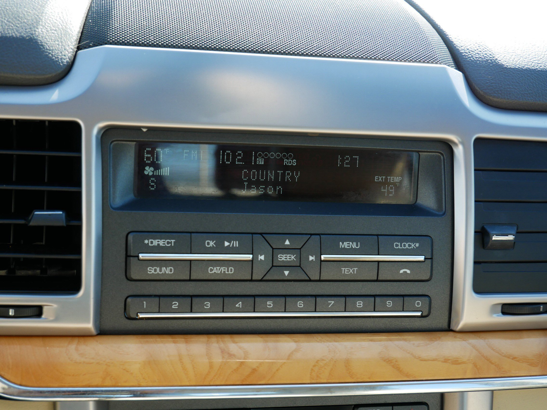 Used 2012 Lincoln MKZ FWD image 22