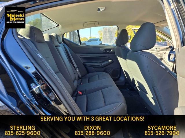 Used 2024 Nissan Altima 2.5 SV image 29
