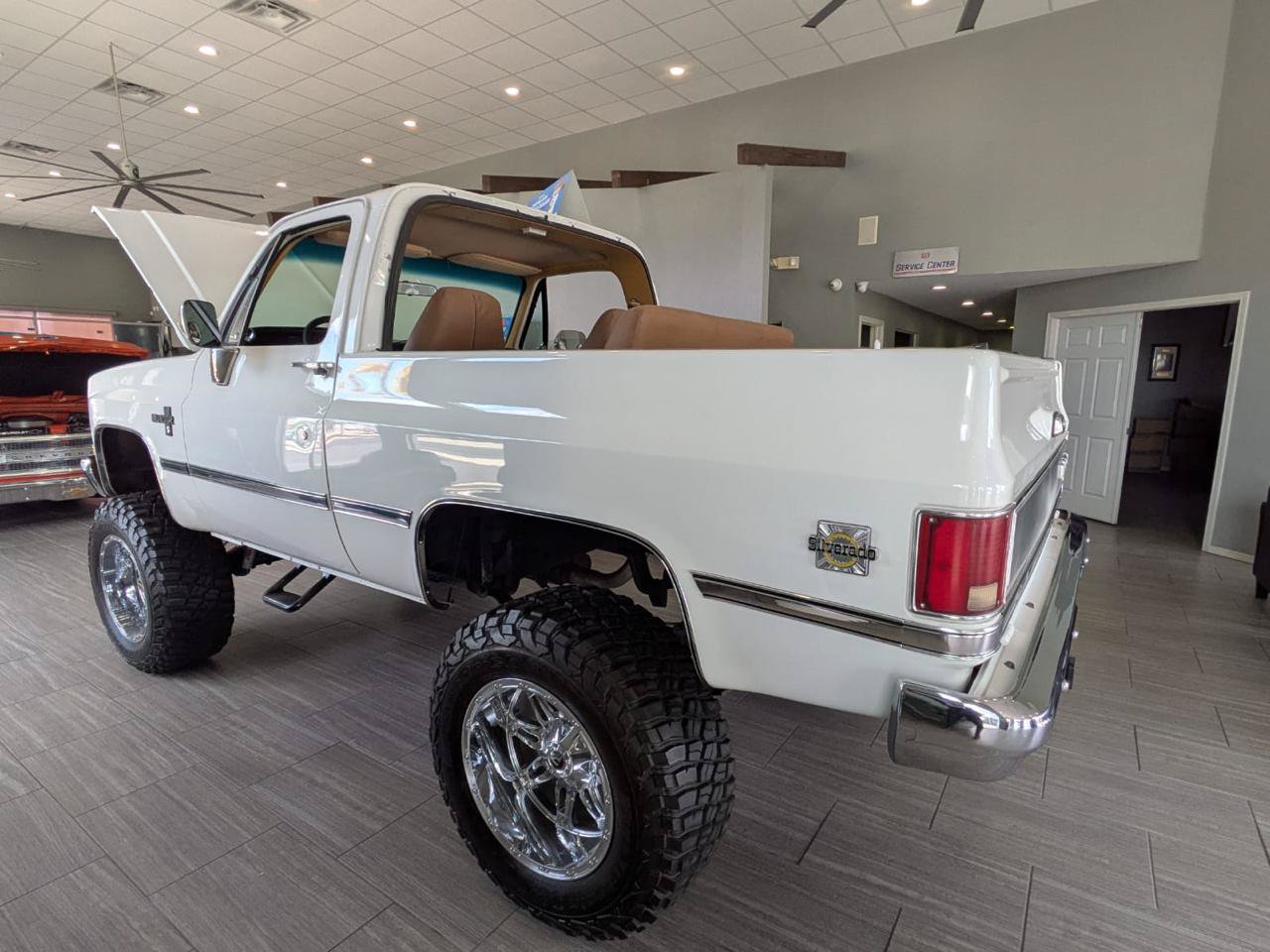 Used 1987 Chevrolet Blazer 4WD image 3