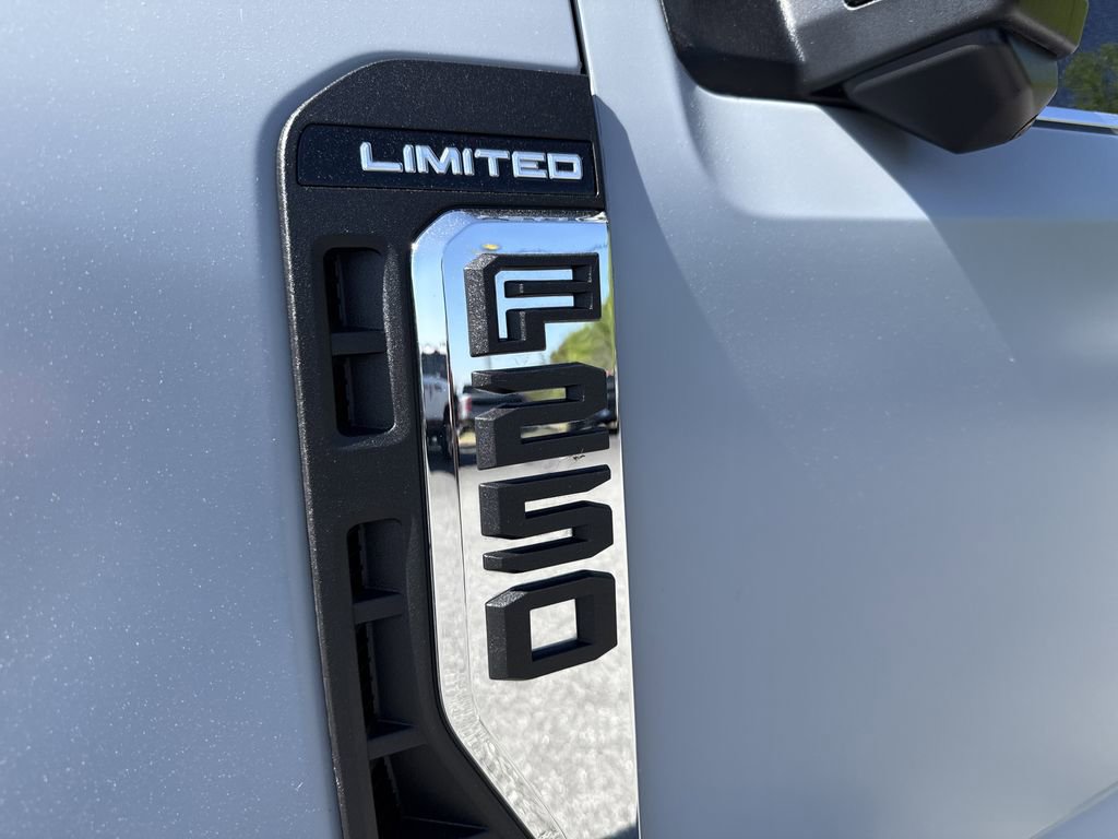 Used 2024 Ford F250 Limited w/ FX4 Off-Road Package AWD/4WD image 12