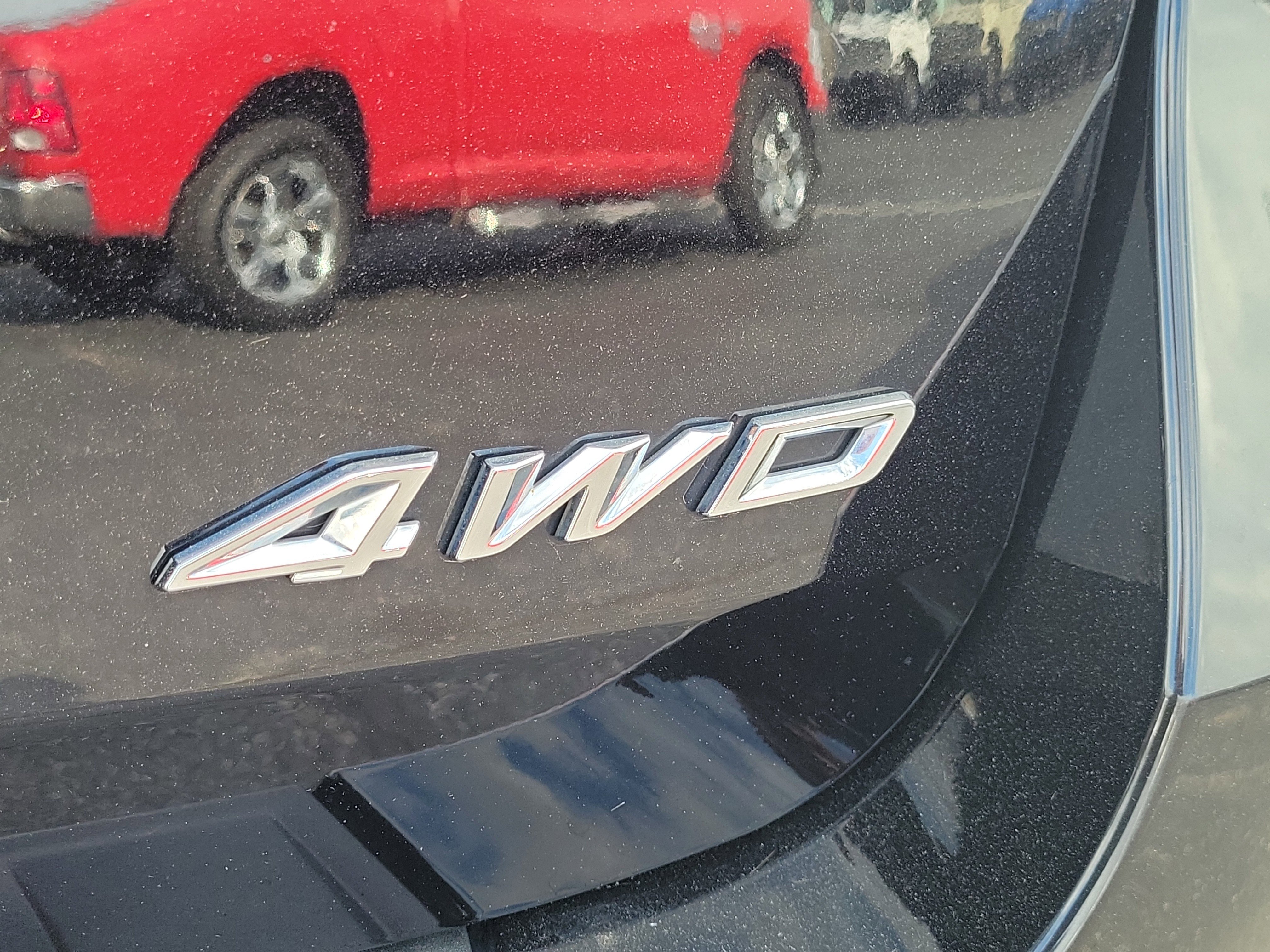 Used 2023 Ford Explorer XLT w/ Equipment Group 202A AWD/4WD image 36