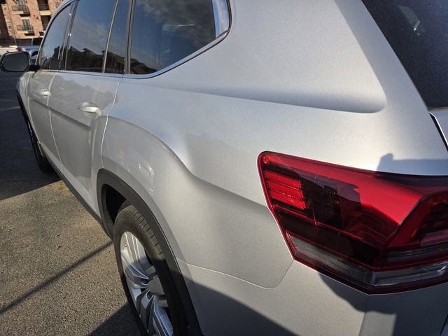 Used 2018 Volkswagen Atlas SEL Premium image 5