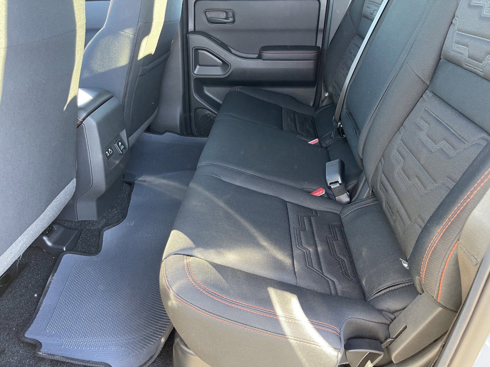 New 2026 Nissan Frontier PRO-4X w/ Pro-4x Convenience Package image 18