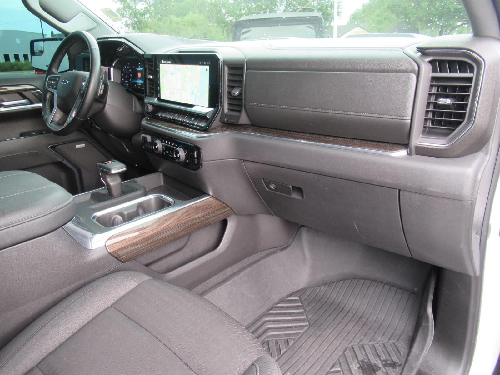 Used 2024 Chevrolet Silverado 1500 LT Trail Boss AWD/4WD image 13