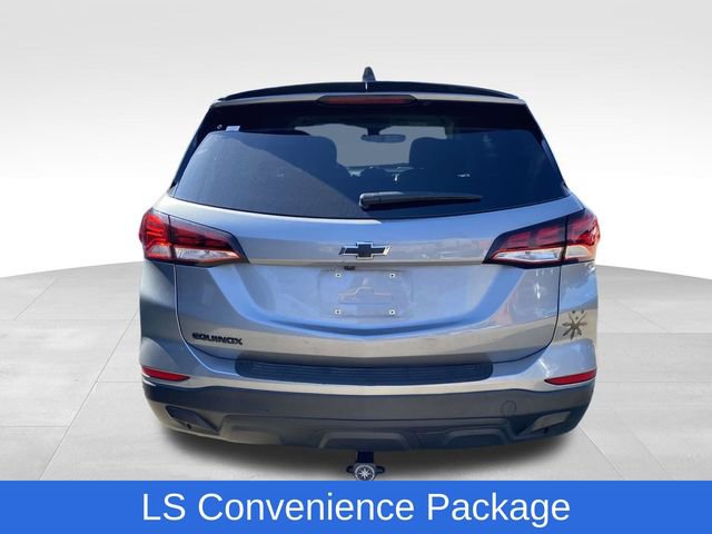 Used 2023 Chevrolet Equinox LS w/ LS Convenience Package image 3