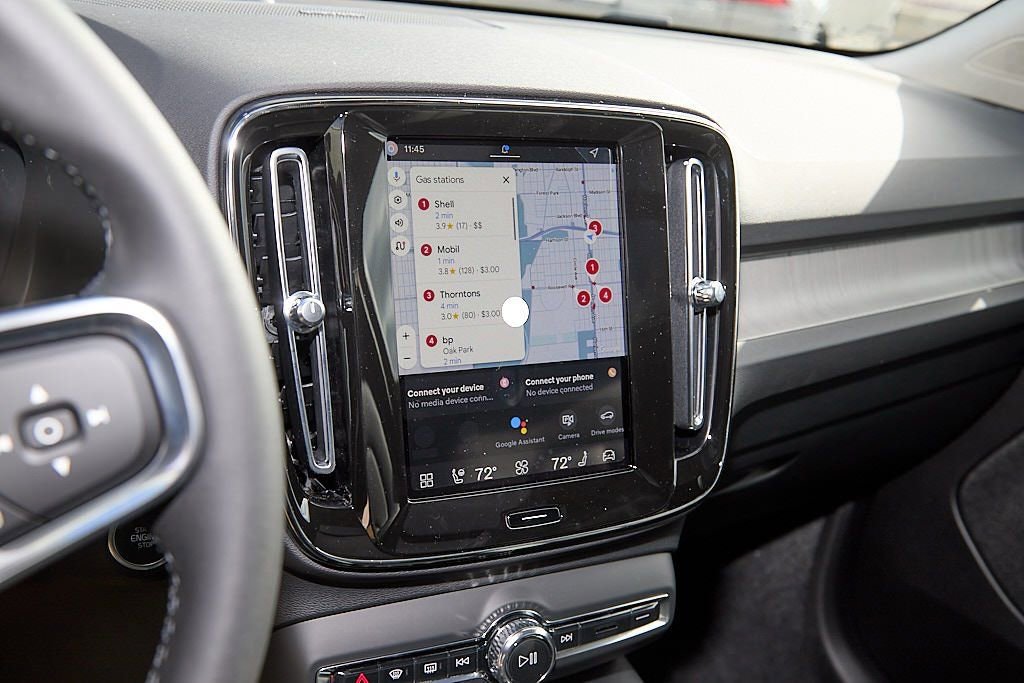 New 2026 Volvo XC40 B5 Ultra w/ Climate Package image 15