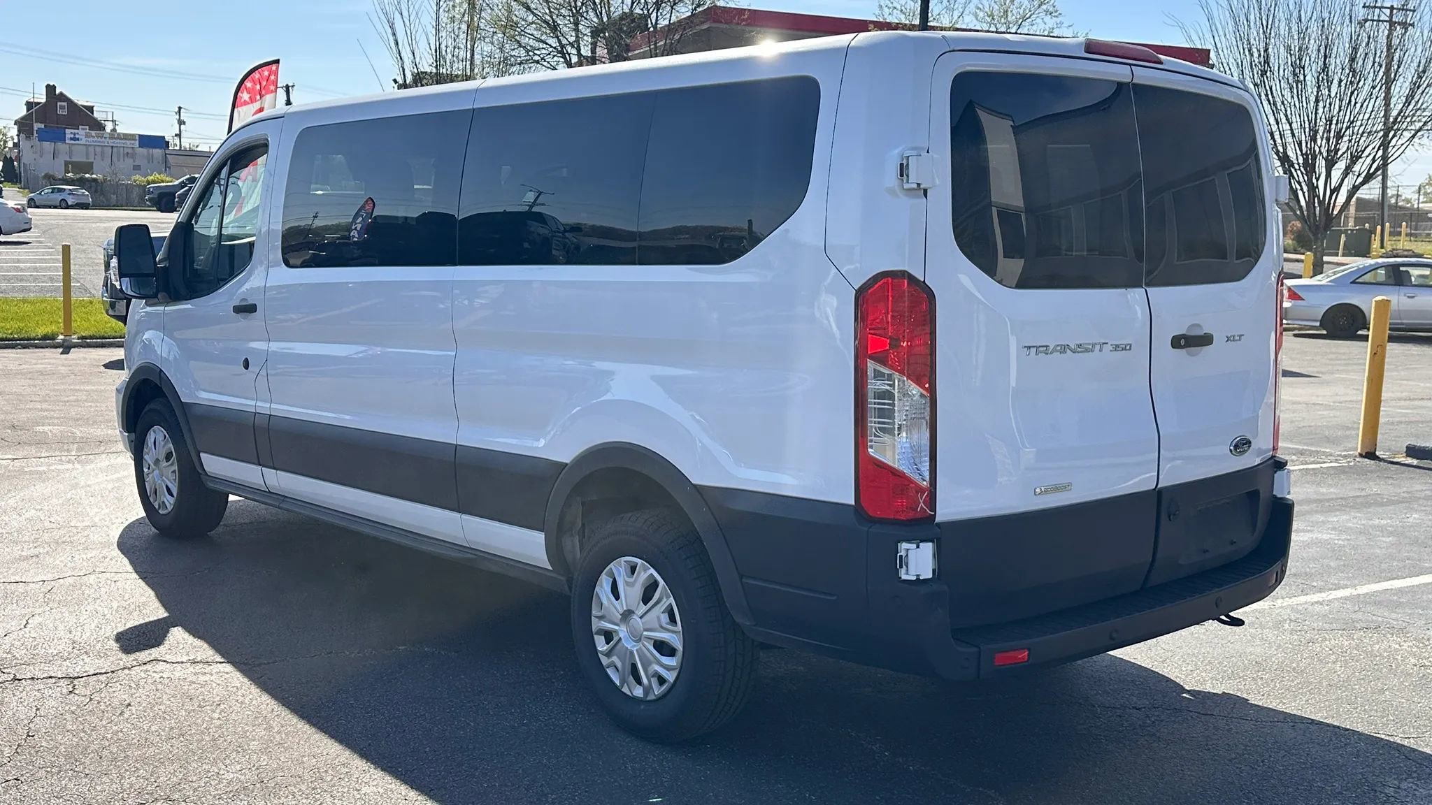 Used 2023 Ford Transit 350 XLT image 7
