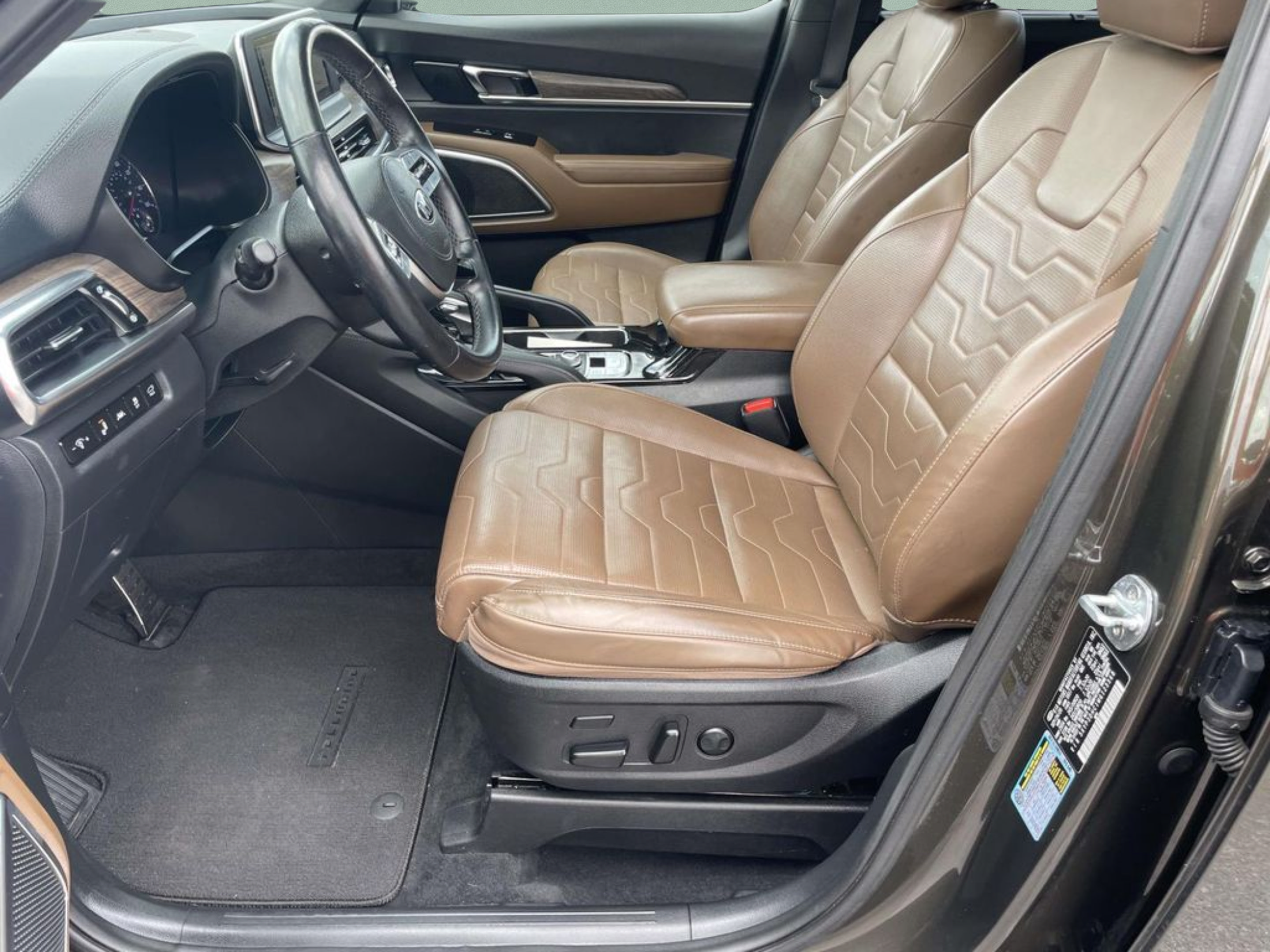 Used 2021 Kia Telluride SX w/ SX Prestige Package AWD/4WD image 24
