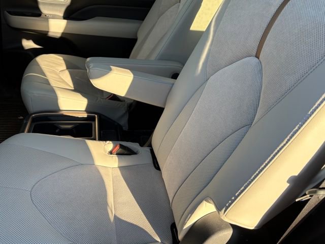 Used 2024 Toyota Grand Highlander AWD Hybrid image 10