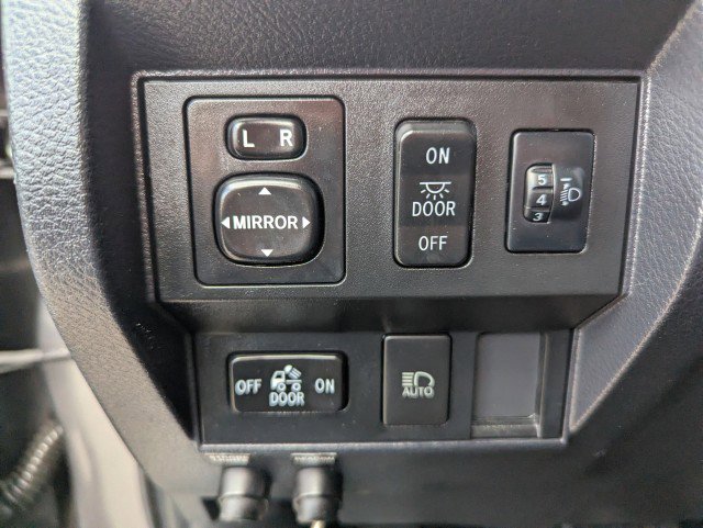 Used 2020 Toyota Tundra SR5 AWD/4WD image 16