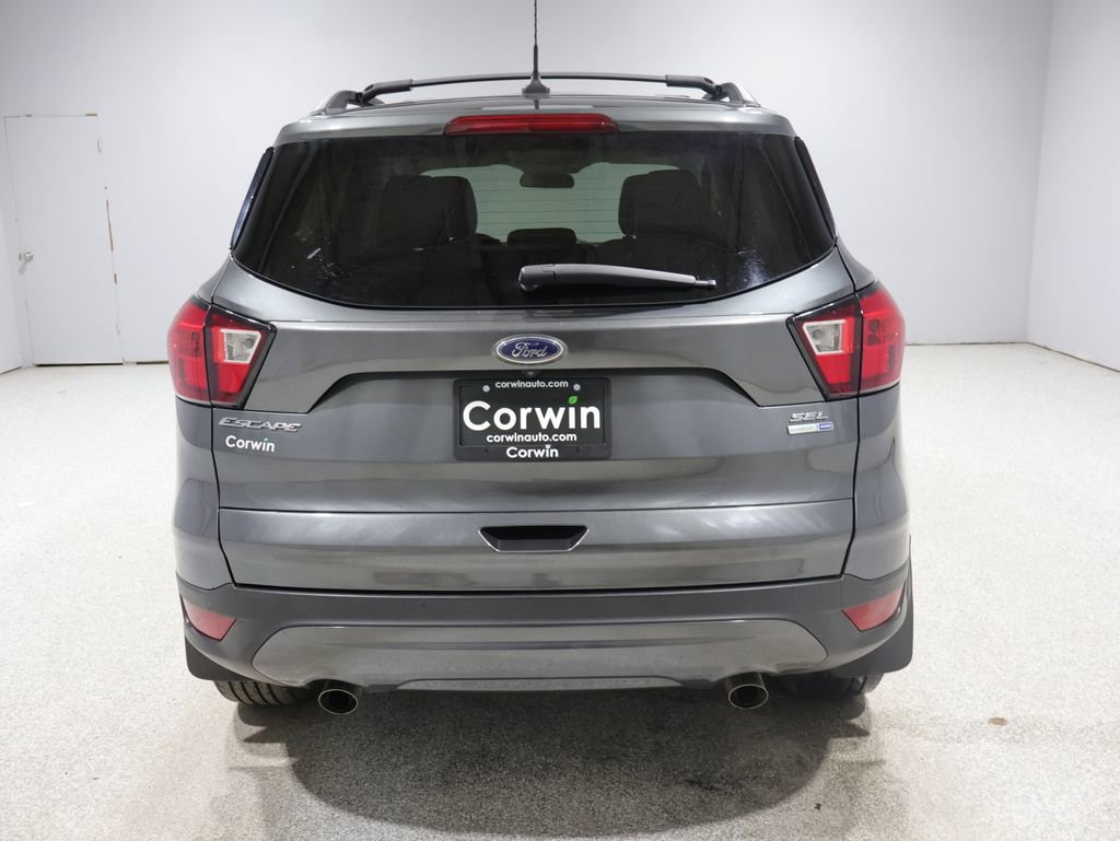 Used 2019 Ford Escape SEL w/ SEL Sport Appearance Package AWD/4WD image 3