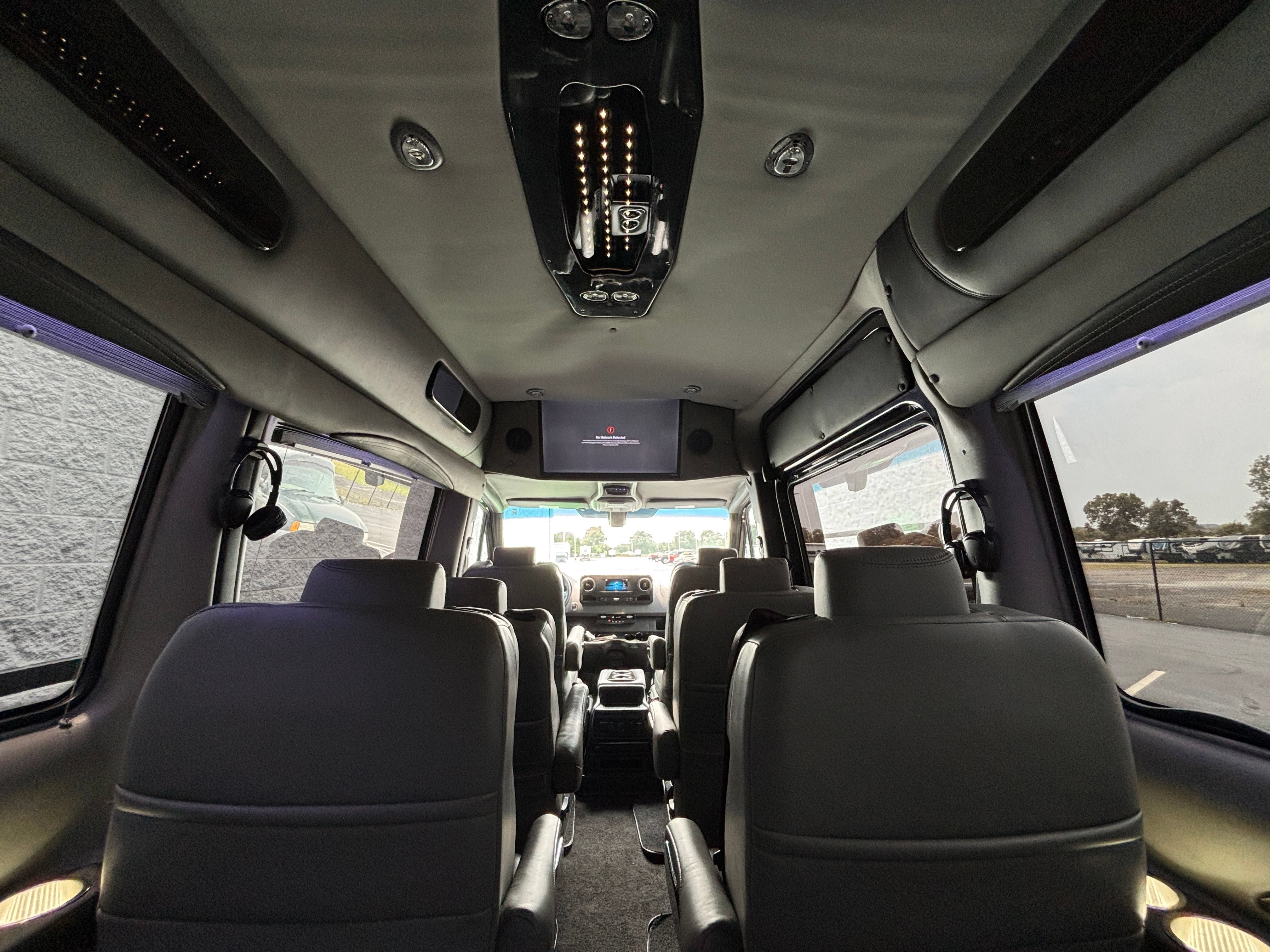 Used 2023 Mercedes-Benz Sprinter 2500 image 5