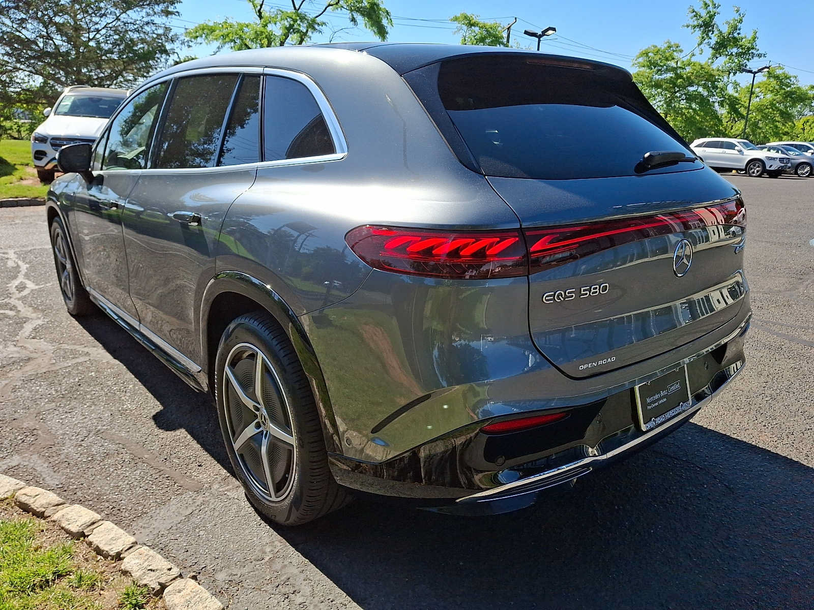 Certified 2023 Mercedes-Benz EQS 580 4MATIC SUV image 4