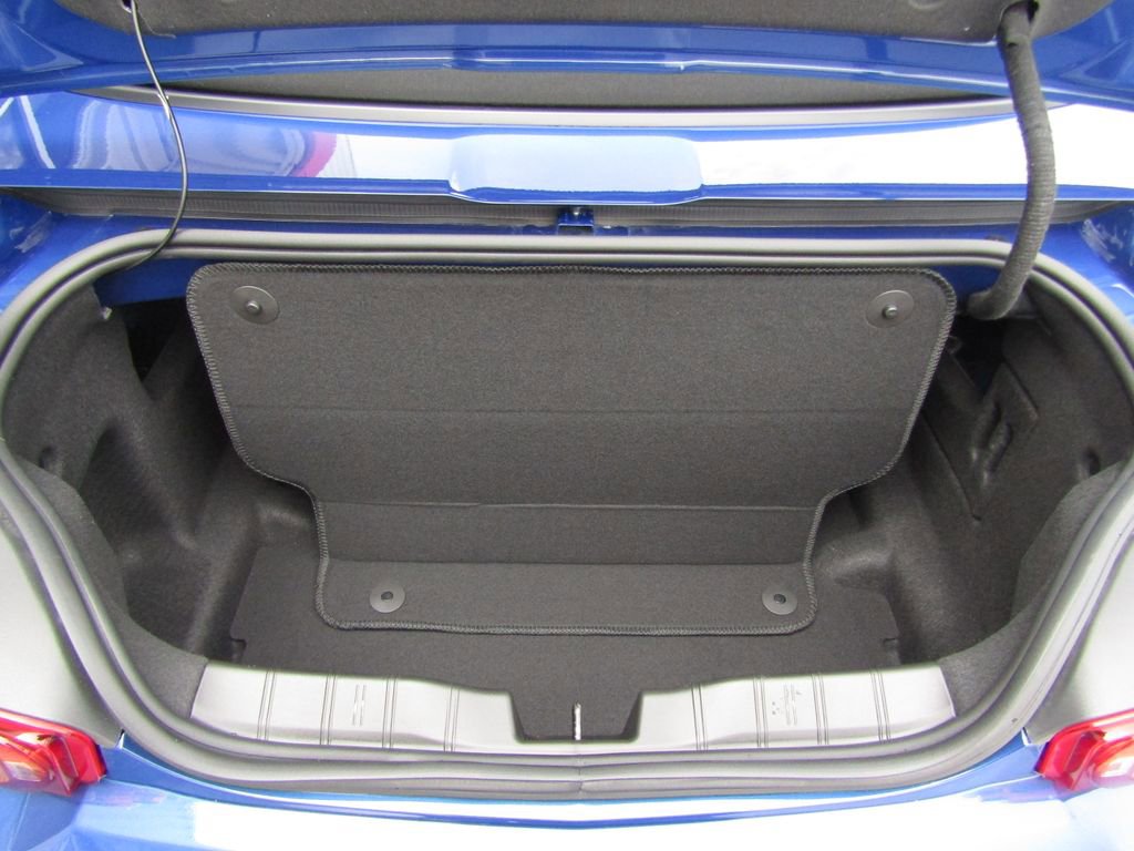 Used 2023 Chevrolet Camaro LT w/ Technology Package image 36