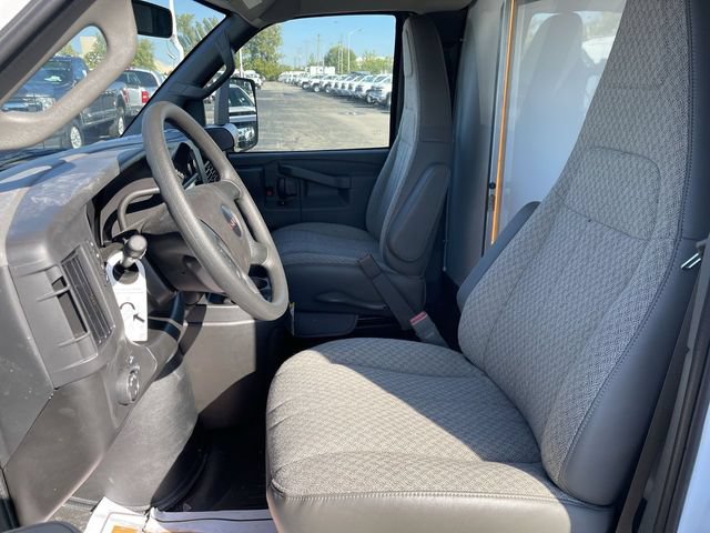 New 2025 GMC Savana 3500 Extended w/ Power Convenience Package RWD image 6