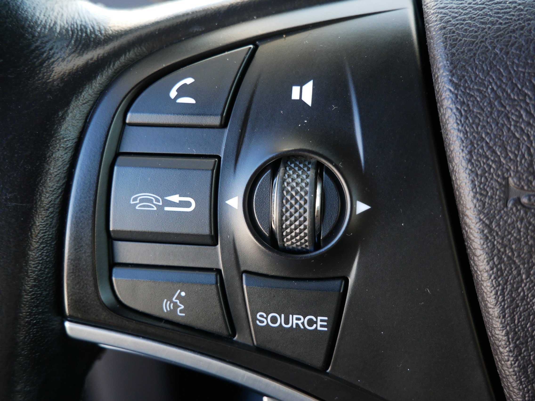 Used 2017 Acura MDX SH-AWD w/ Advance Package image 35