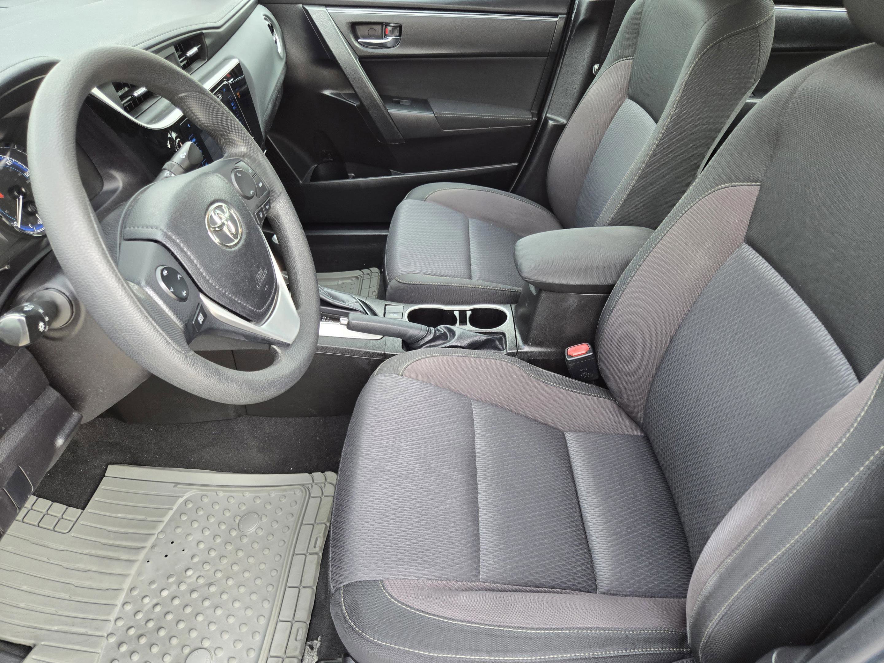 Used 2019 Toyota Corolla LE FWD image 9