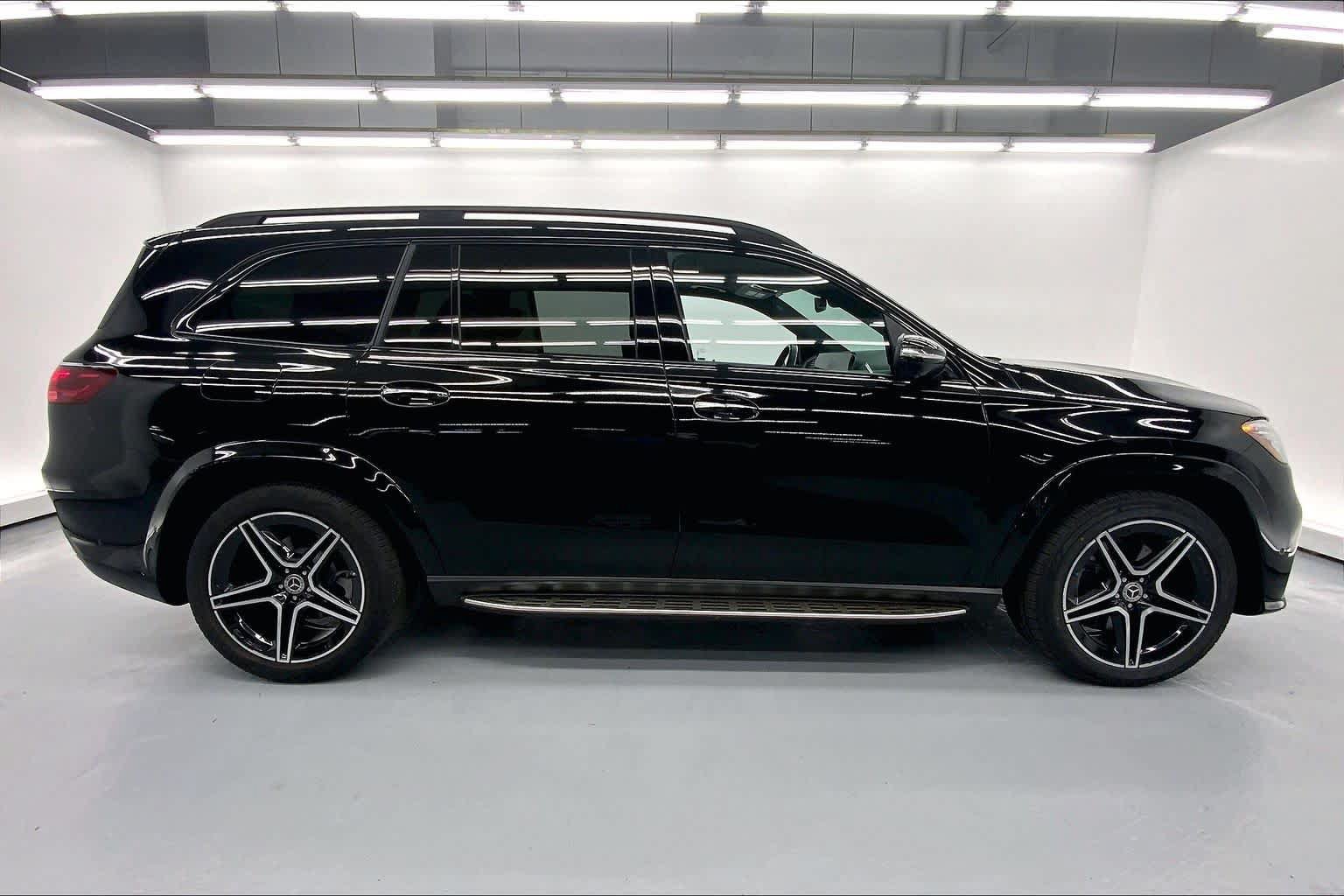 Certified 2024 Mercedes-Benz GLS 450 4MATIC image 5