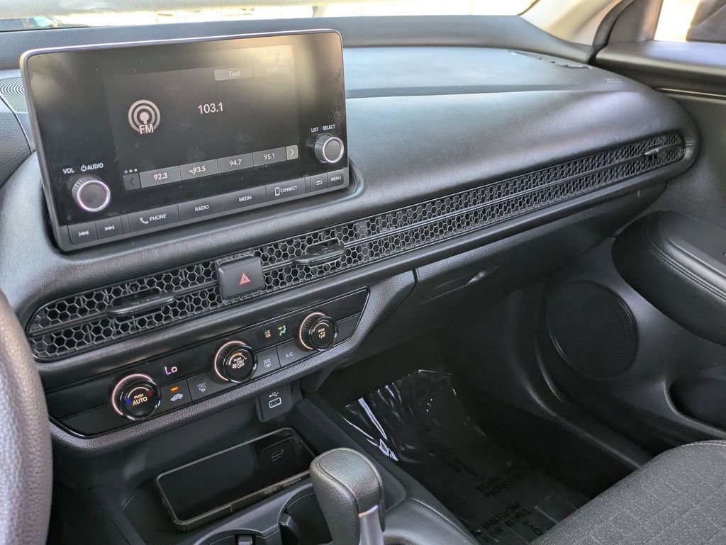 Used 2025 Honda HR-V LX image 15