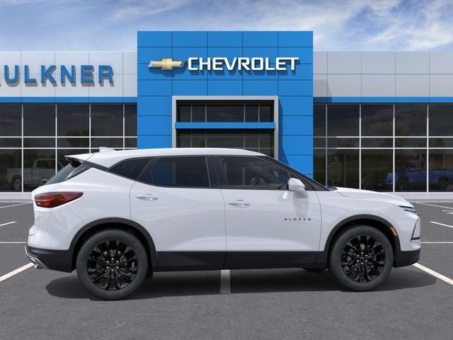 New 2026 Chevrolet Blazer LT w/ LPO, Black Sport Package AWD/4WD image 5
